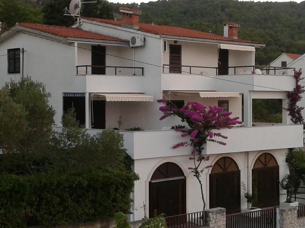 Apartments Villa Zvonimir Slatine Oda fotoğraf