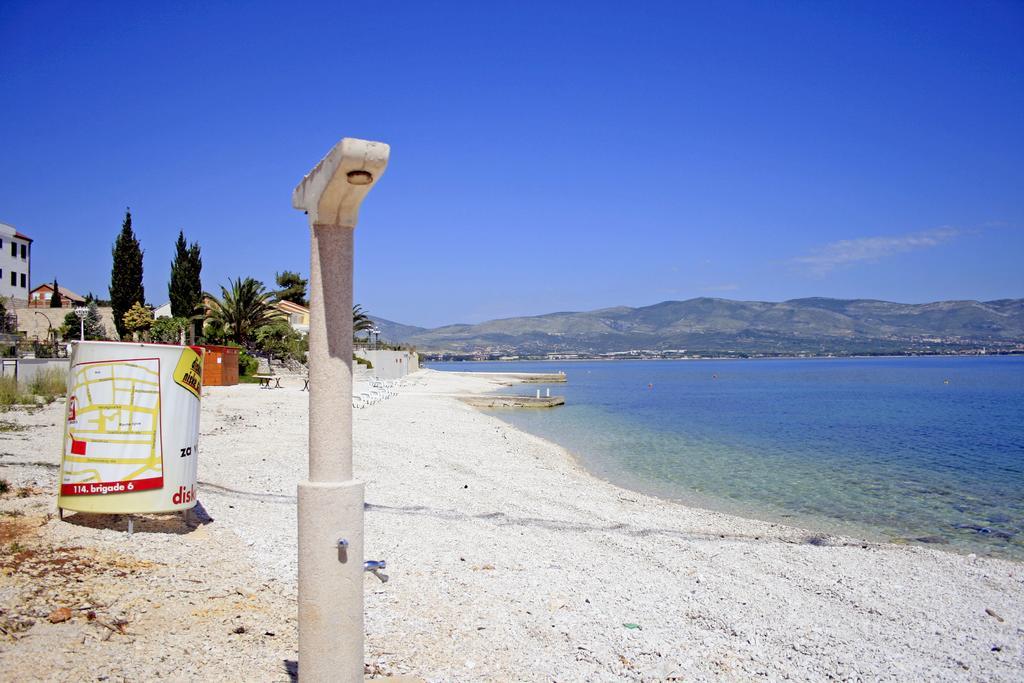 Apartments Villa Zvonimir Slatine Oda fotoğraf